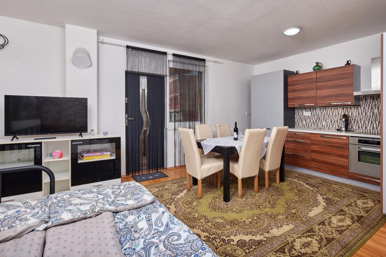 Cutie Apartment Bratislava Exterior foto